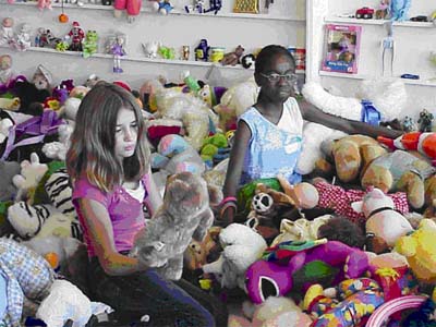 4-H Youth Organizing Donations
for Children